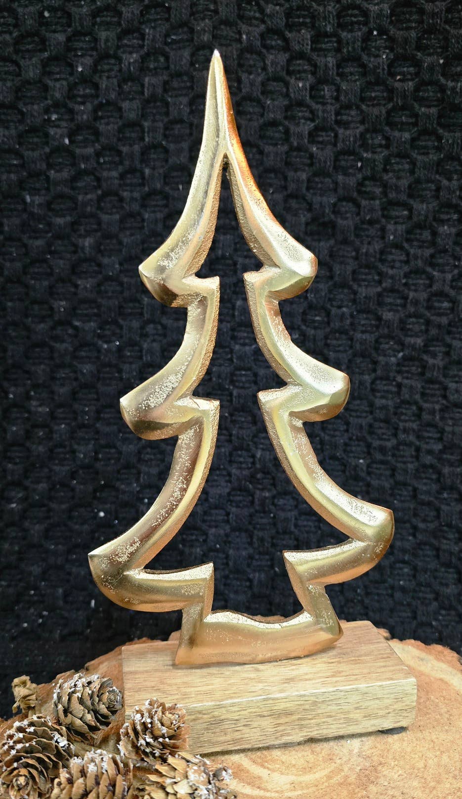 Small all Golden Metal Tree 4x8in